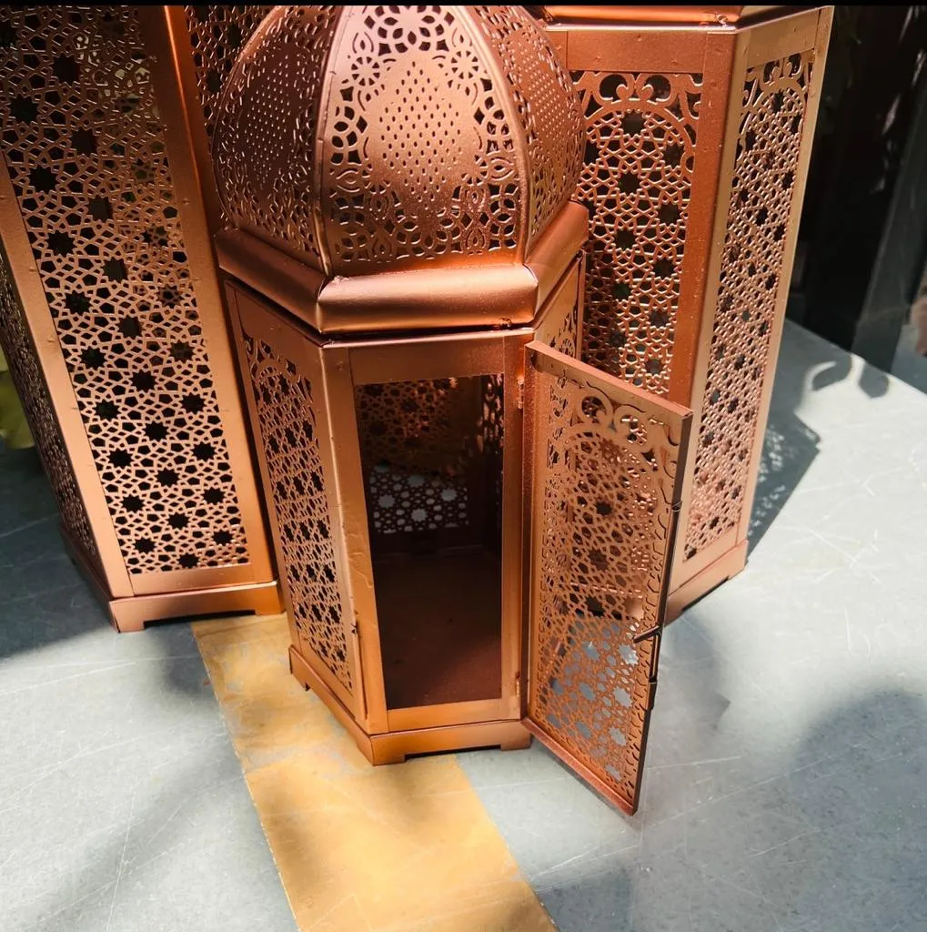 Aalok 20 : Set of four Lantern