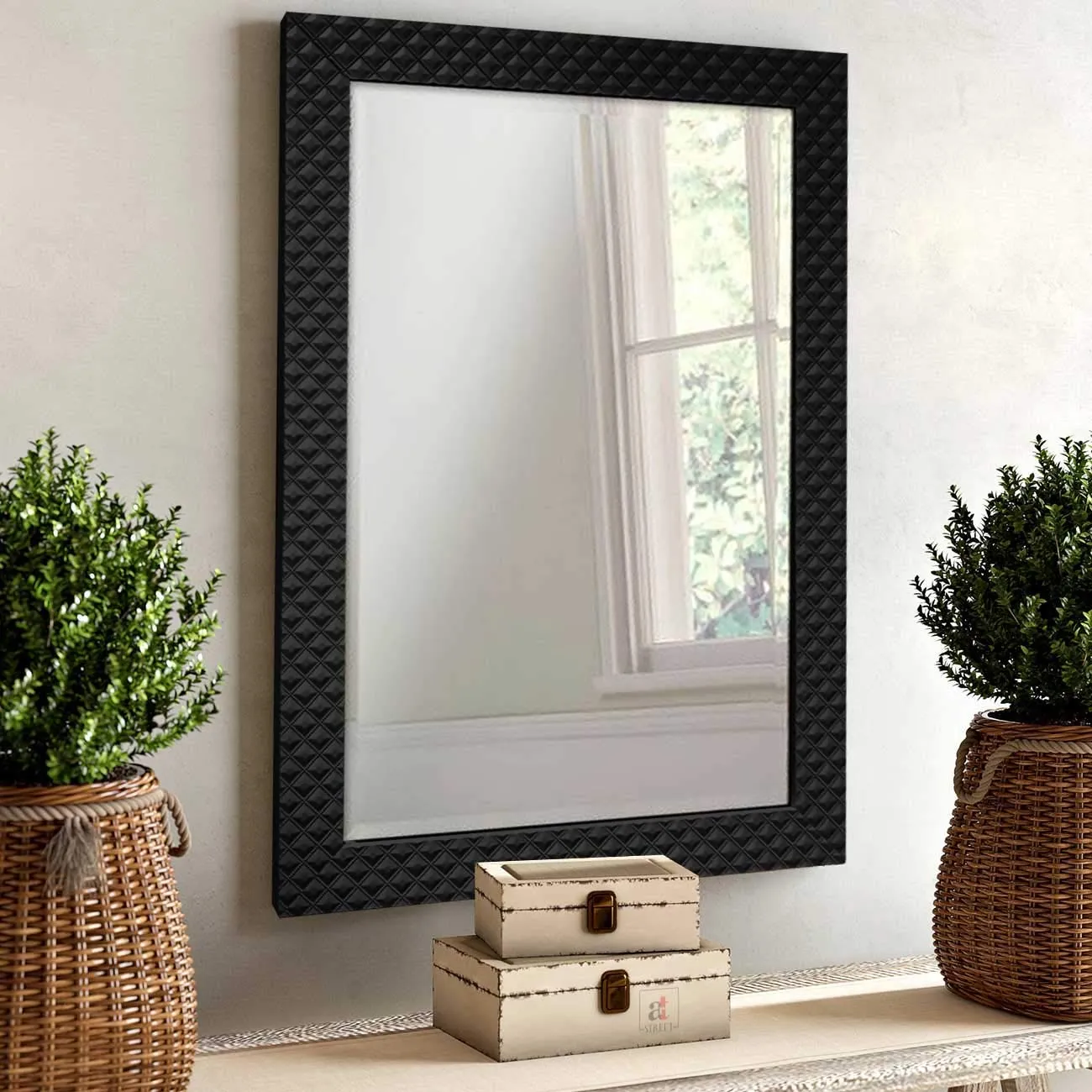 Art Street Painting Mantra Art Street Marble Black Rectangular Wall Mirror (12 X 15 Inch), Framed