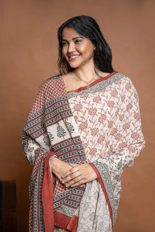 ICH Bagru Statements. Hand Block Printed Mul Cotton Saree - Beige Flora