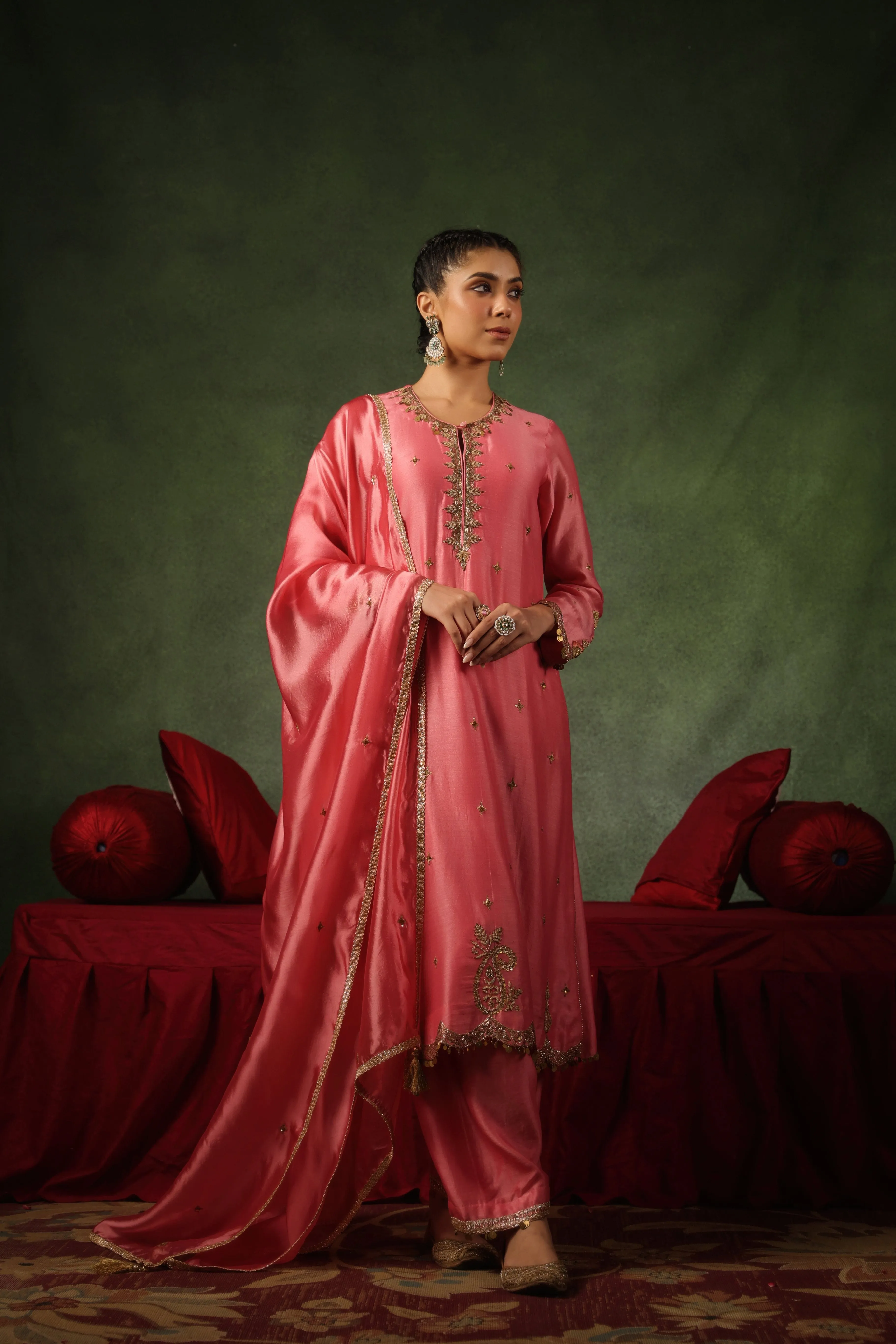 Pakeezah Ambi Buta Joda Gulabi