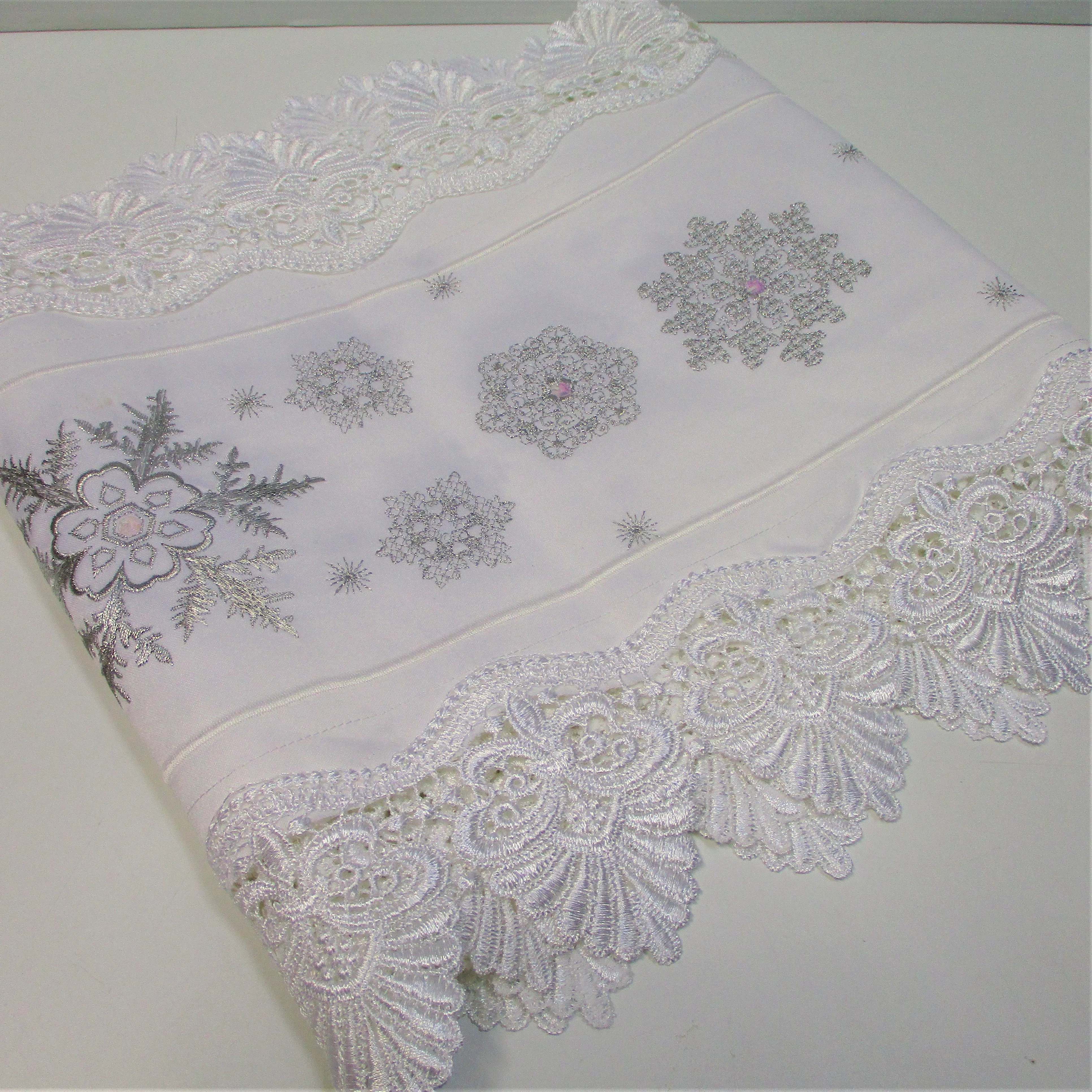 Table Runner - White, silver & lace